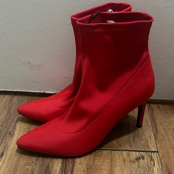 A New Day “Cady” Red Stiletto Sock Ankle Booties - Picture 4 of 7